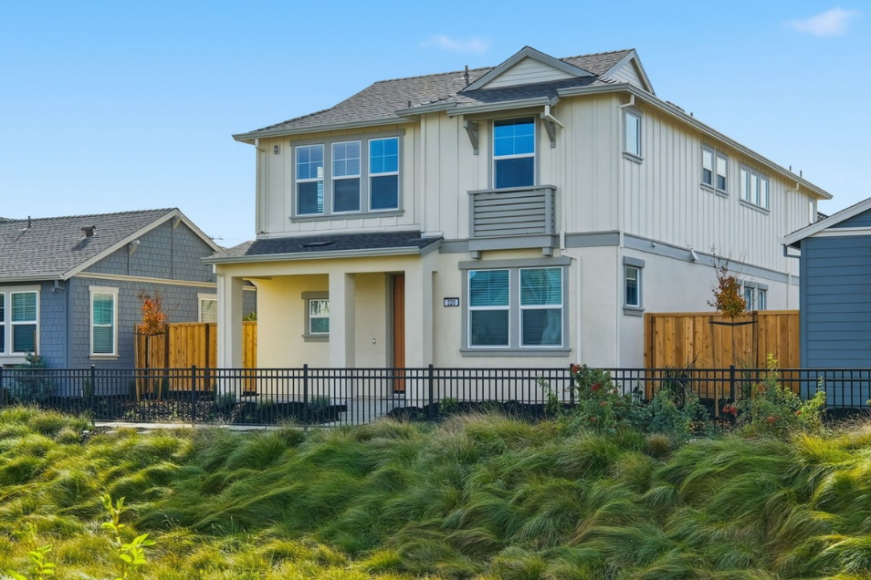 0063 220 Octopus Street