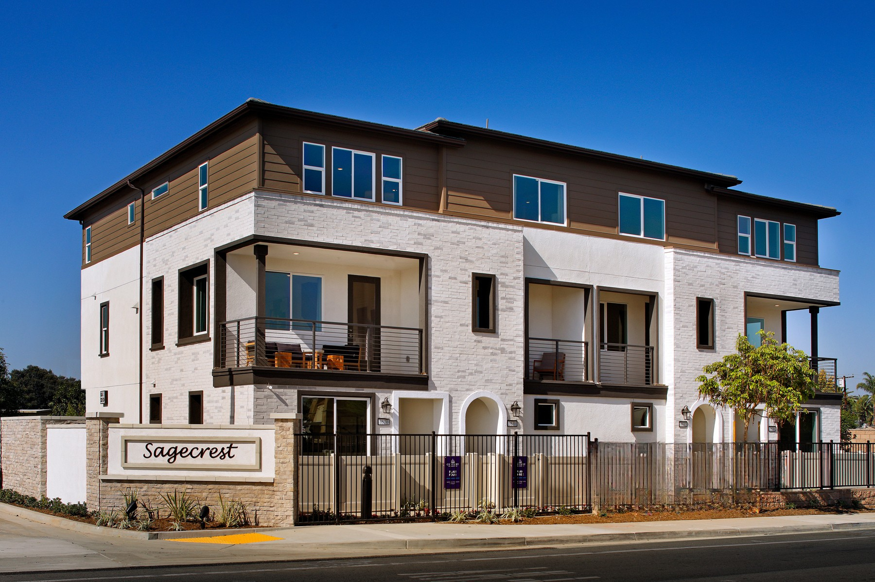 0011 3502 VAN BUREN BLVD